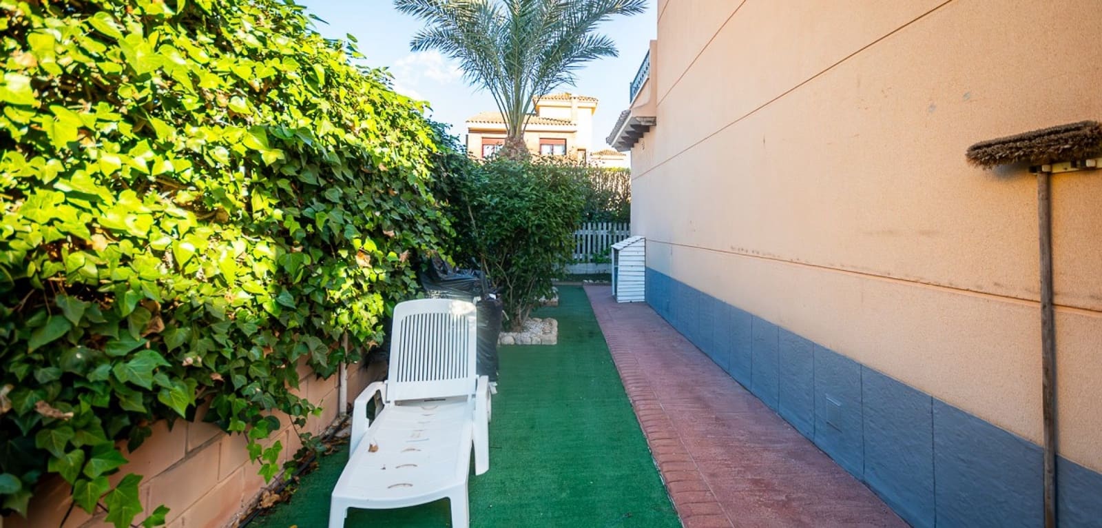 4 soverom Villa til salgs i Benferri - € 250 000 (Ref: 9425817)