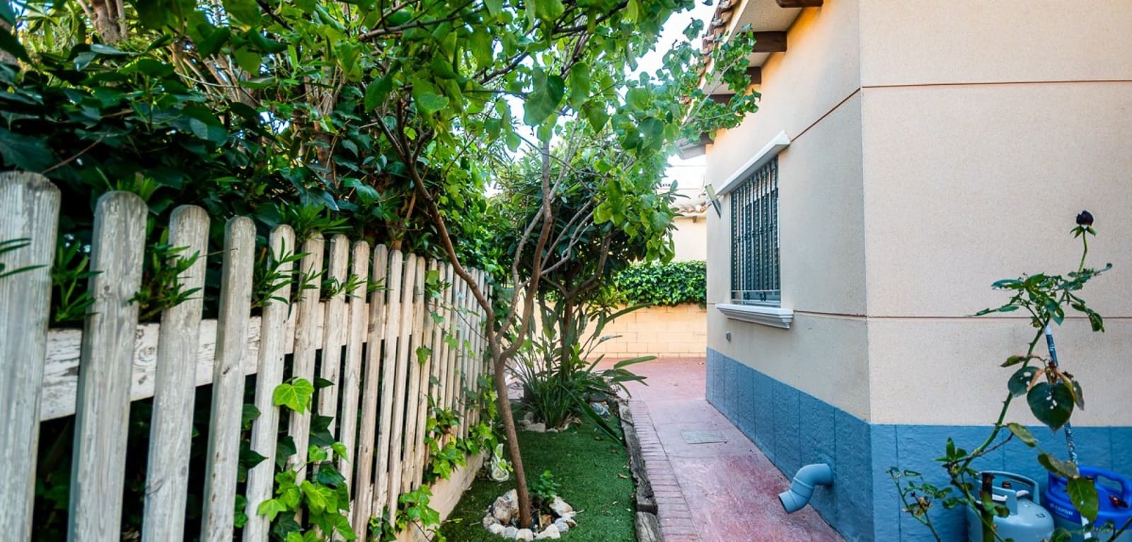 4 soverom Villa til salgs i Benferri - € 250 000 (Ref: 9425817)