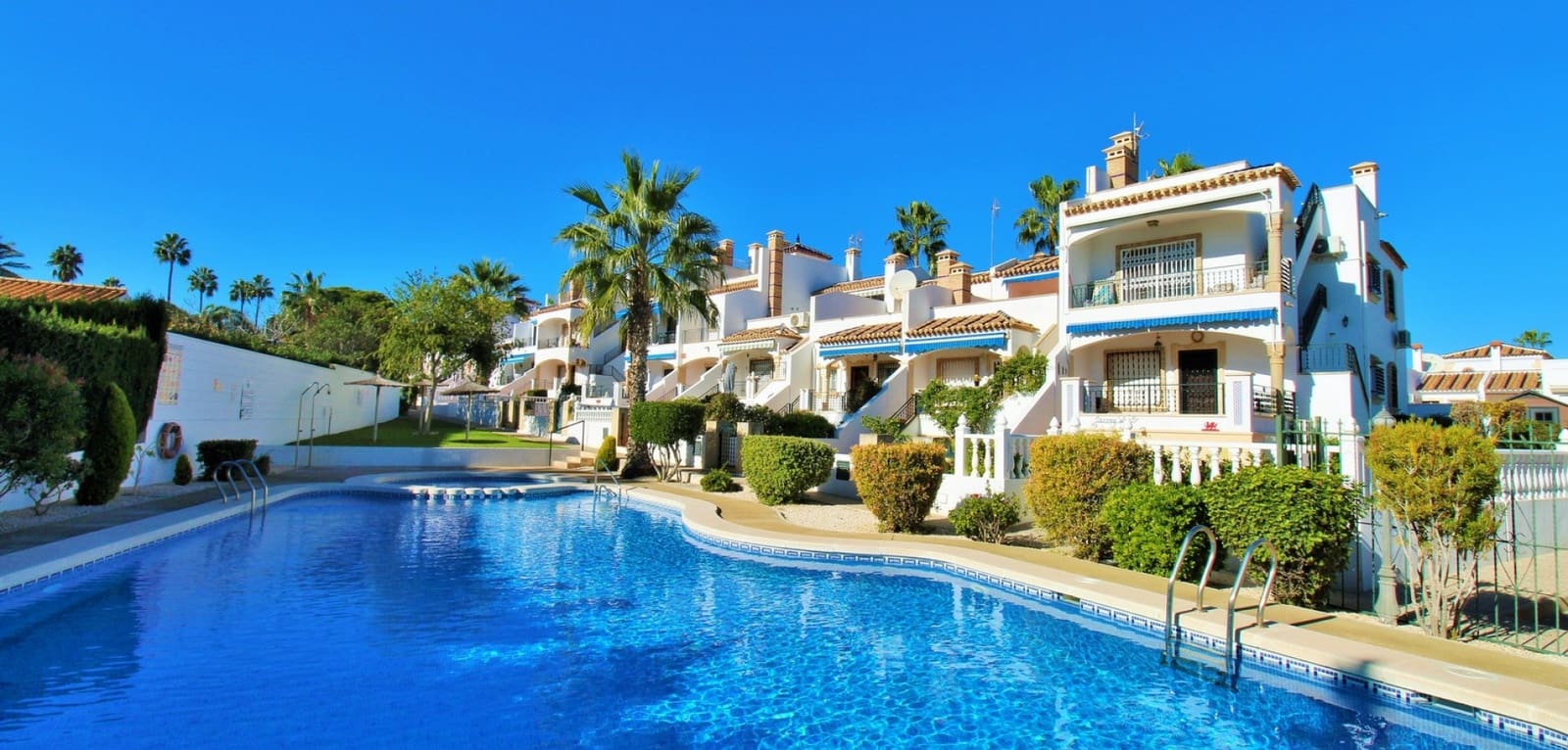 2 camera da letto Casa in vendita in Villamartin con piscina - 244.990 € (Rif: 9428182)