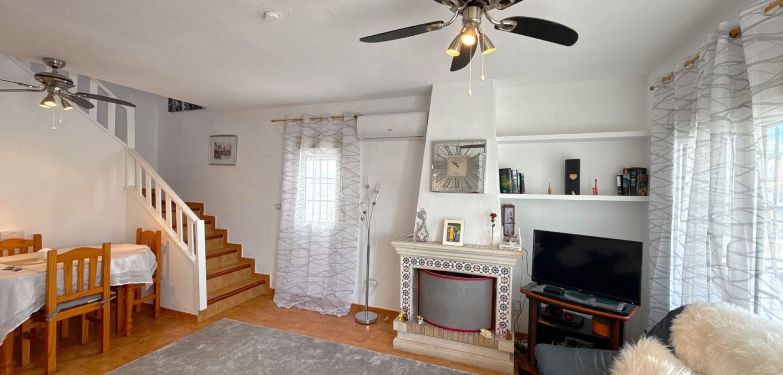 3 bedroom Townhouse for sale in Villamartin with pool - € 229,950 (Ref: 9428185)