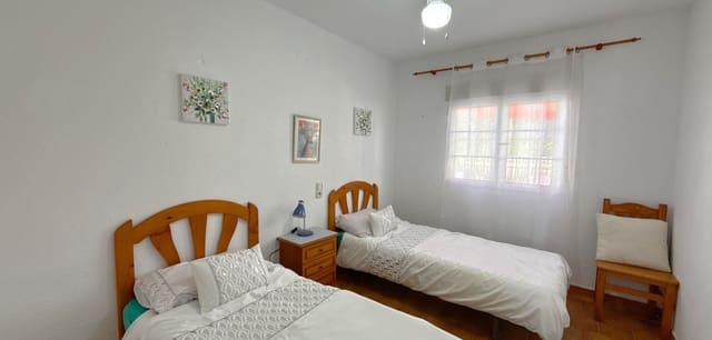 3 soverom Hus til salgs i Villamartin, Orihuela med svømmebasseng - € 229 950 (Ref: 9428185)