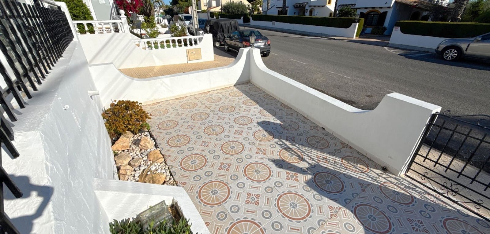 3 bedroom Townhouse for sale in Villamartin with pool - € 229,950 (Ref: 9428185)