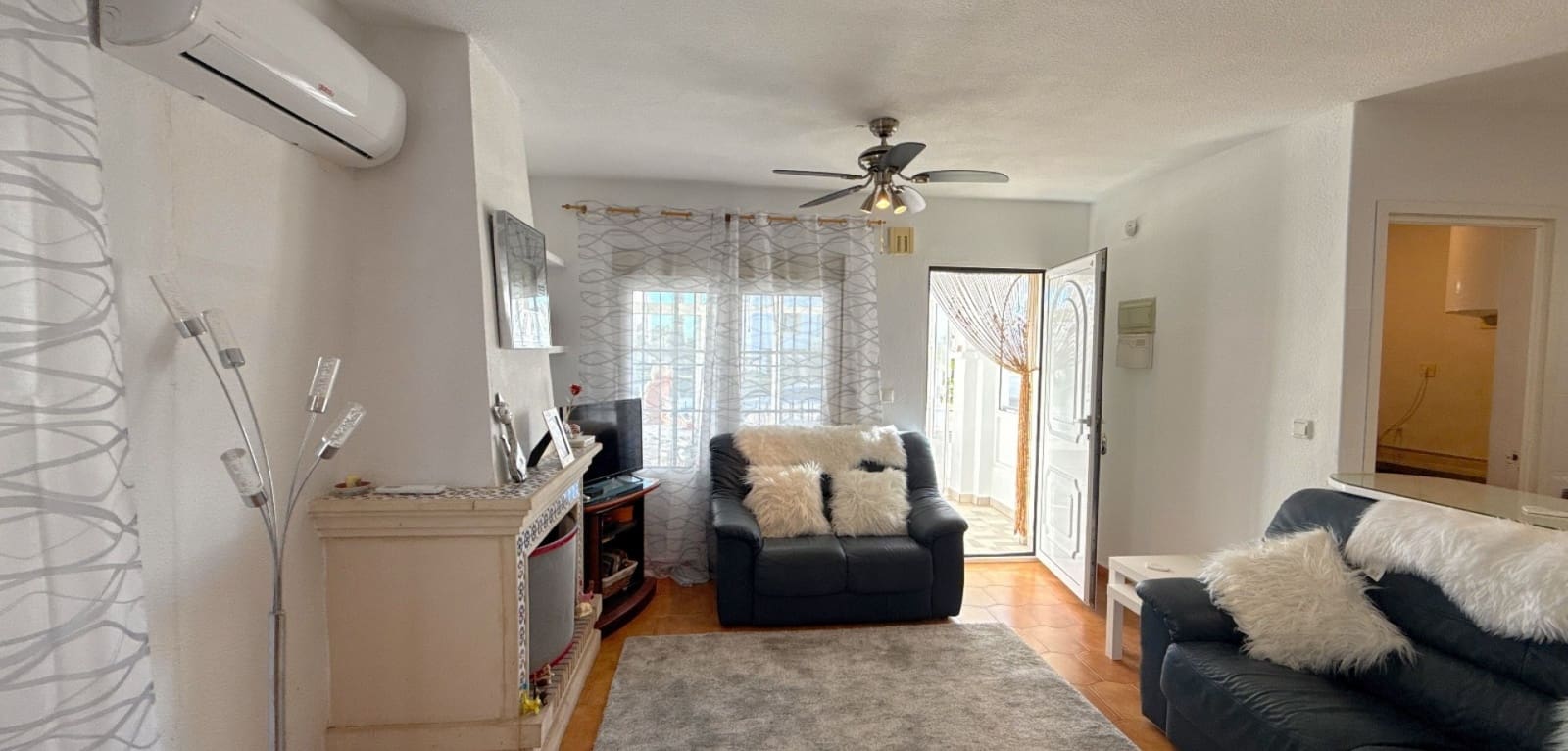 3 bedroom Townhouse for sale in Villamartin with pool - € 229,950 (Ref: 9428185)