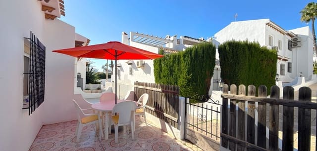 3 soverom Hus til salgs i Villamartin, Orihuela med svømmebasseng - € 229 950 (Ref: 9428185)