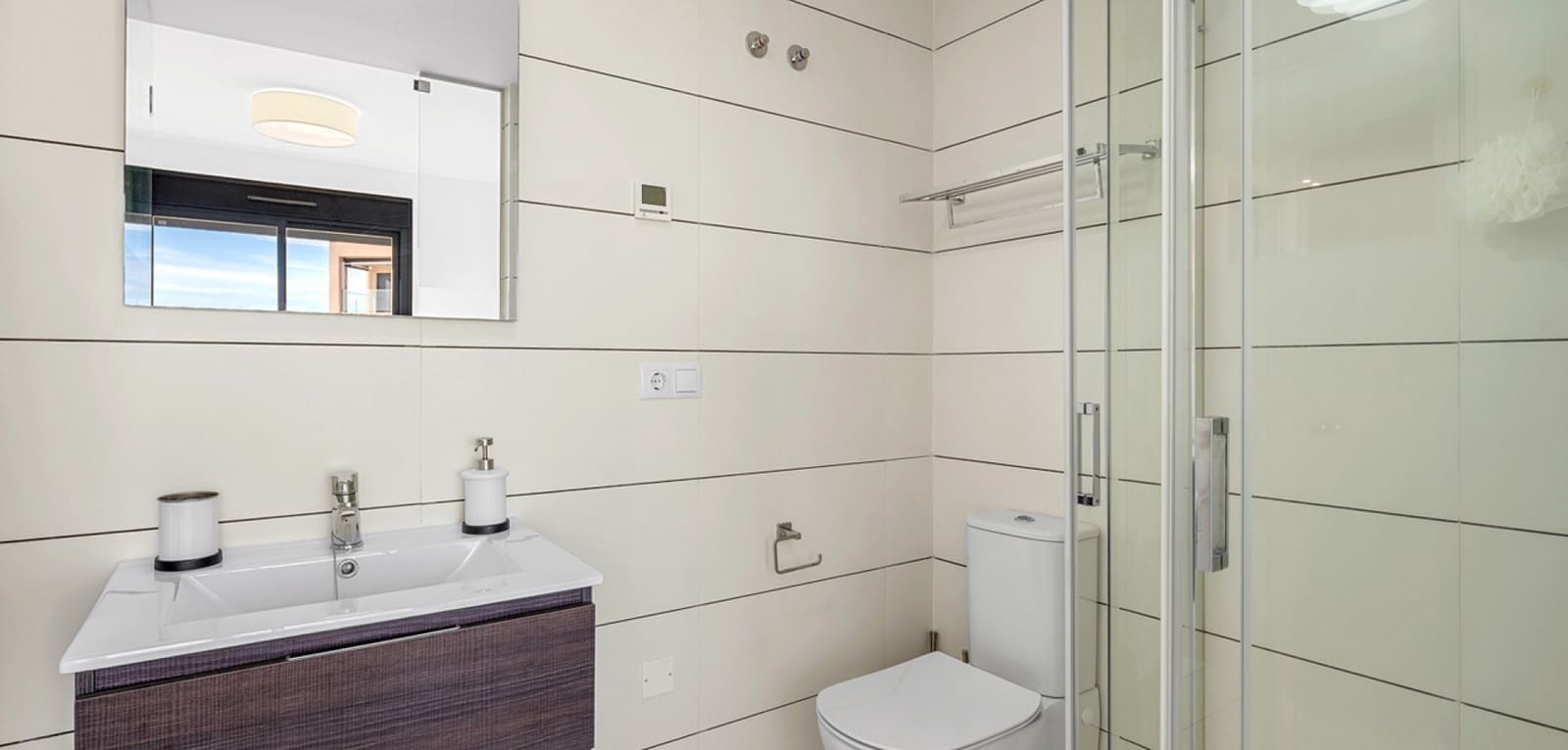 2 bedroom Apartment for sale in Villamartin with pool - € 239,000 (Ref: 9436270)