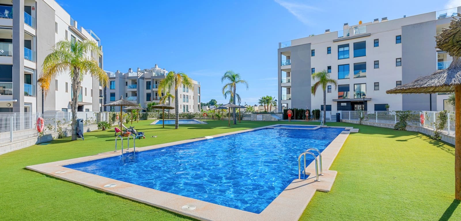 2 bedroom Apartment for sale in Villamartin with pool - € 239,000 (Ref: 9436270)