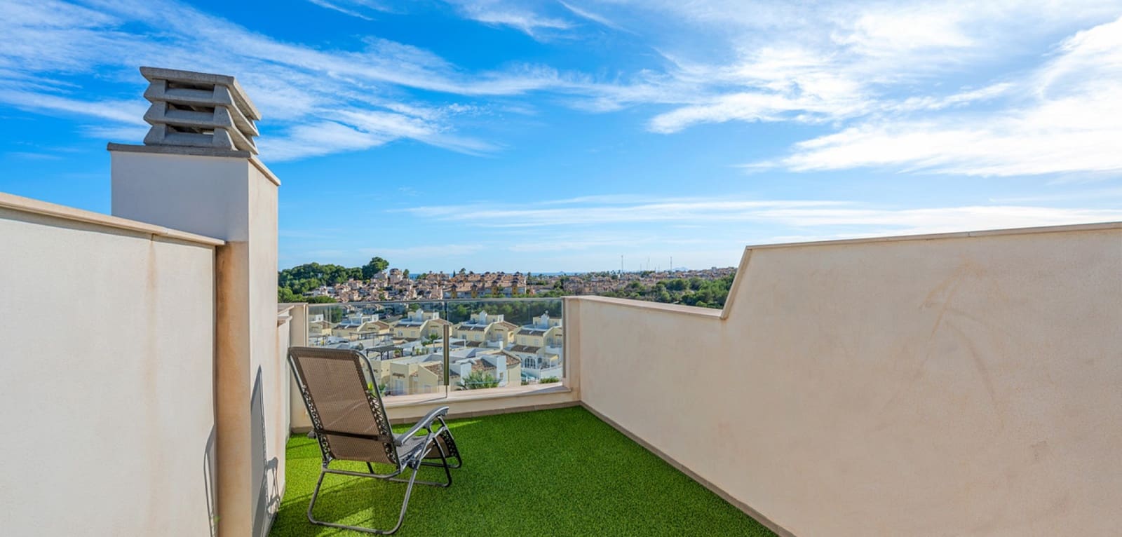 2 bedroom Apartment for sale in Villamartin with pool - € 239,000 (Ref: 9436270)