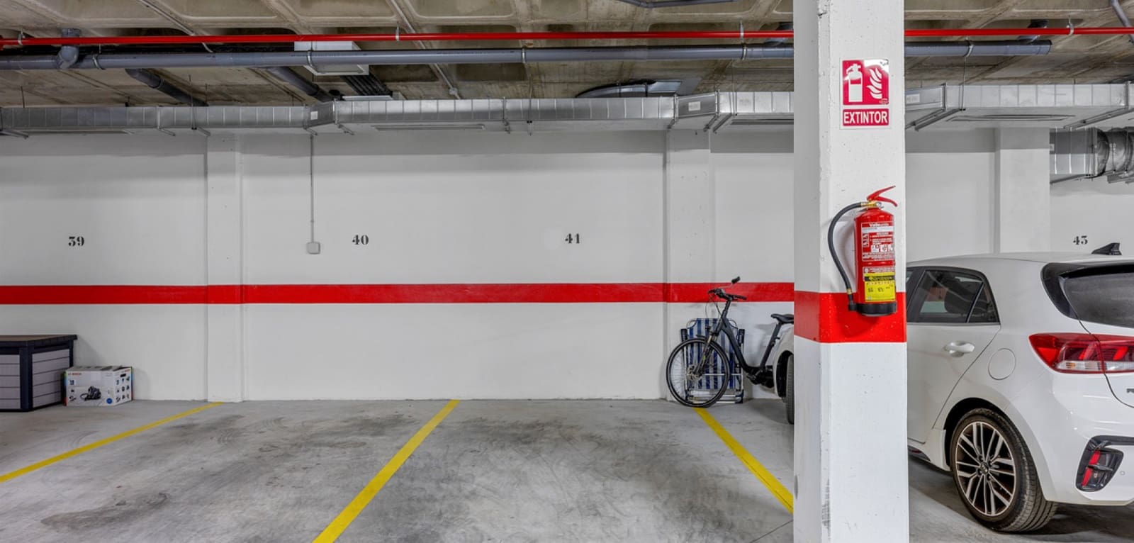 2 bedroom Apartment for sale in Villamartin with pool - € 239,000 (Ref: 9436270)