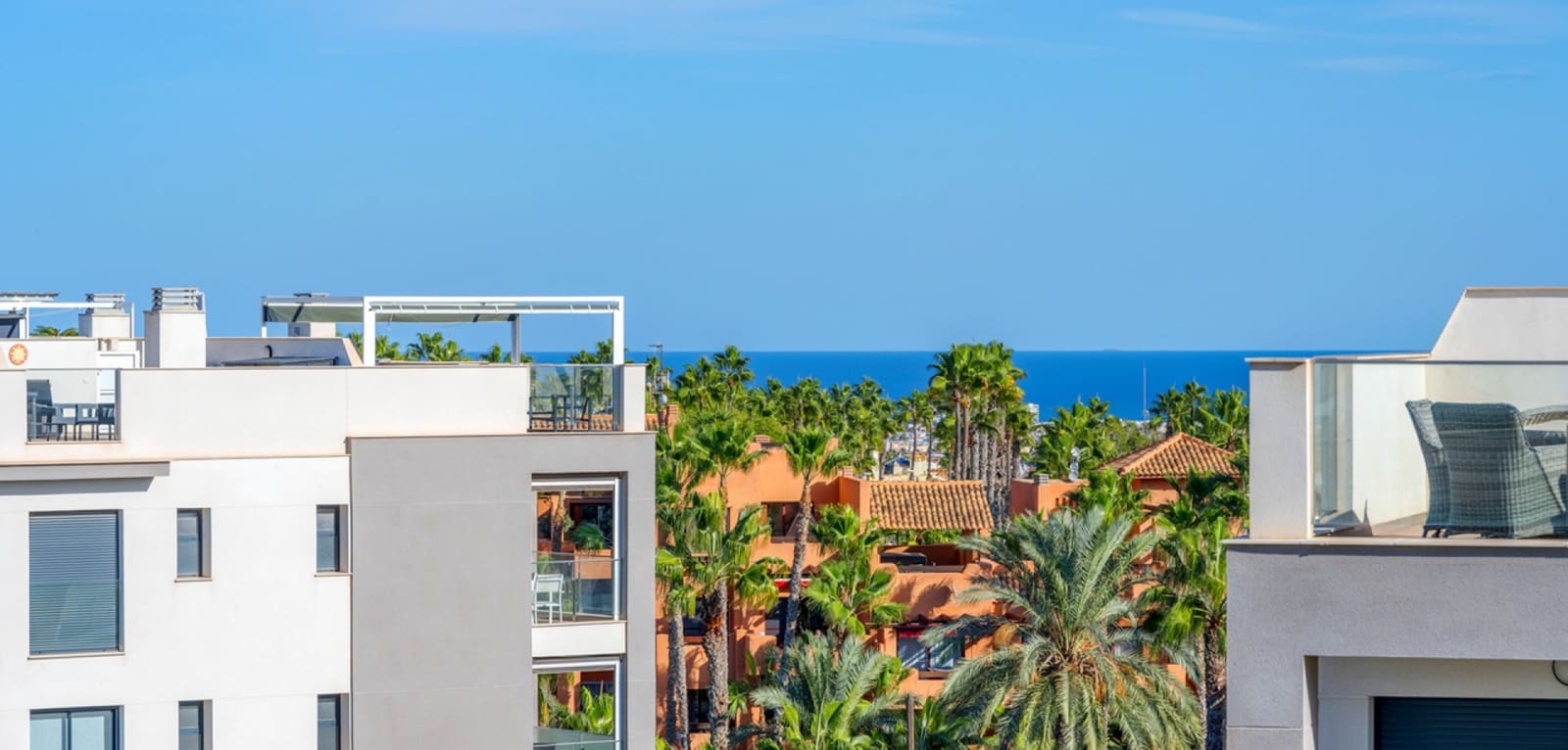 2 bedroom Apartment for sale in Villamartin with pool - € 239,000 (Ref: 9436270)