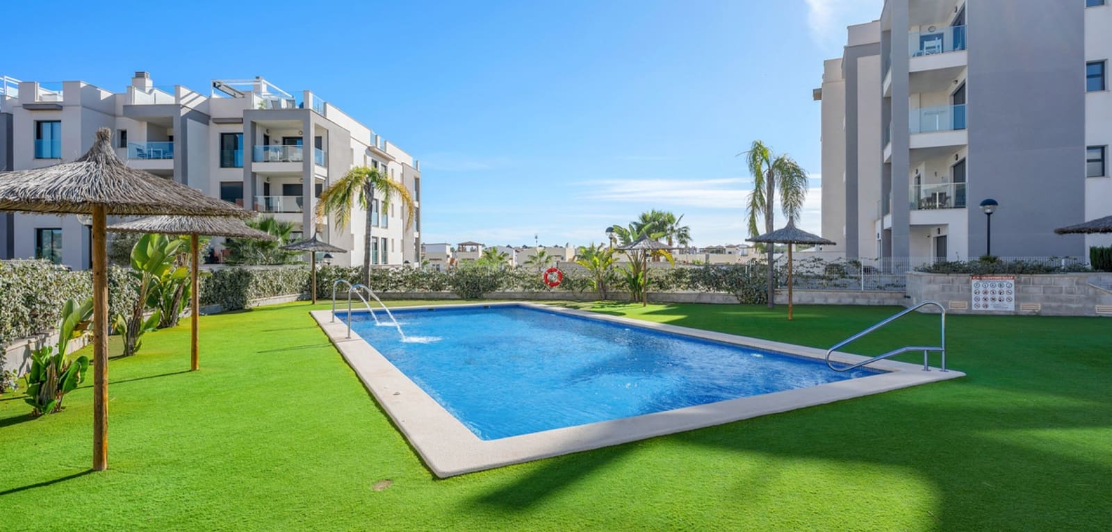 2 bedroom Apartment for sale in Villamartin with pool - € 239,000 (Ref: 9436270)