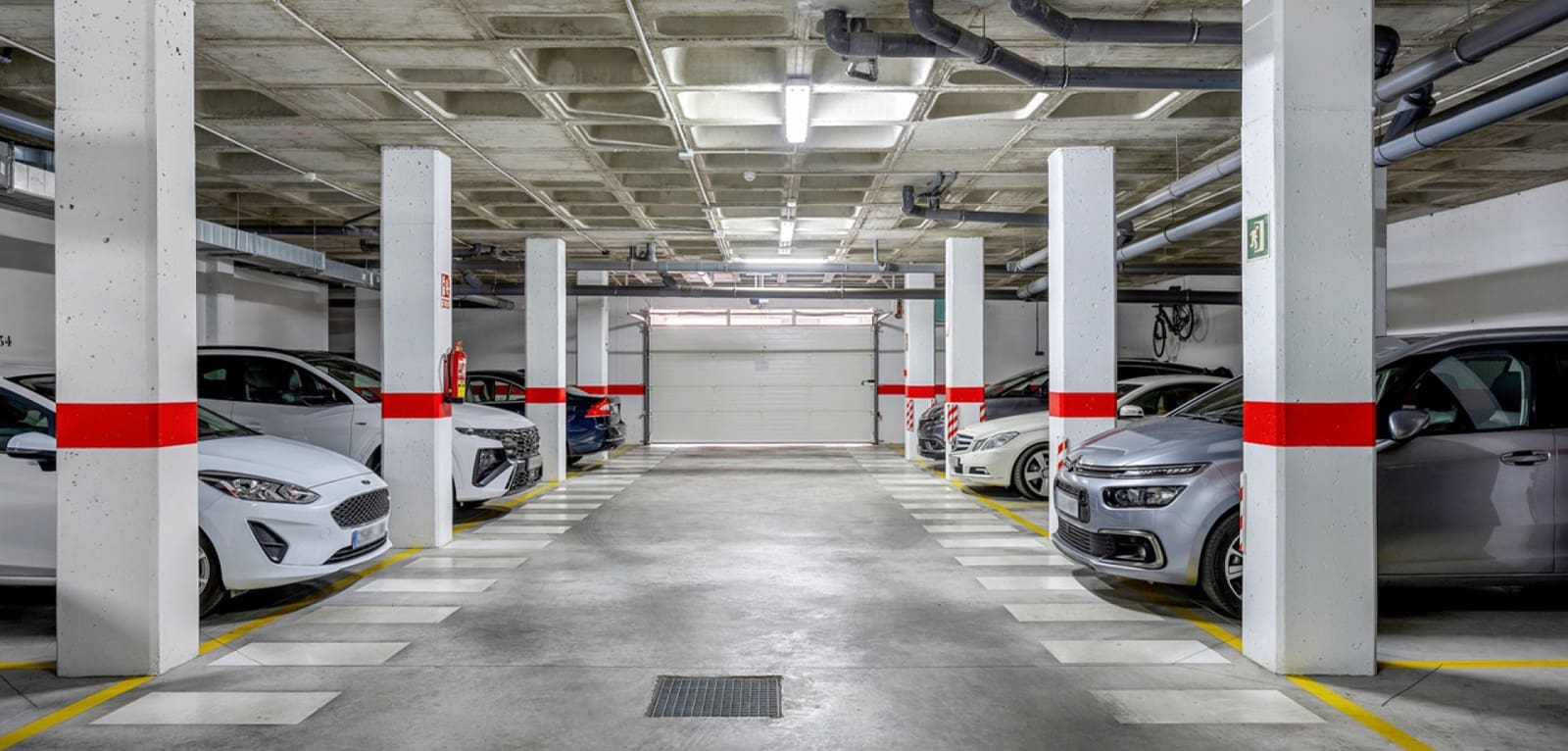 2 bedroom Apartment for sale in Villamartin with pool - € 239,000 (Ref: 9436270)