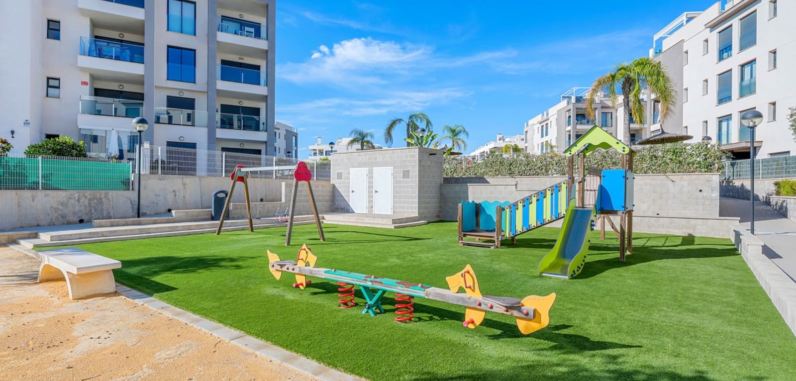 2 bedroom Apartment for sale in Villamartin with pool - € 239,000 (Ref: 9436270)