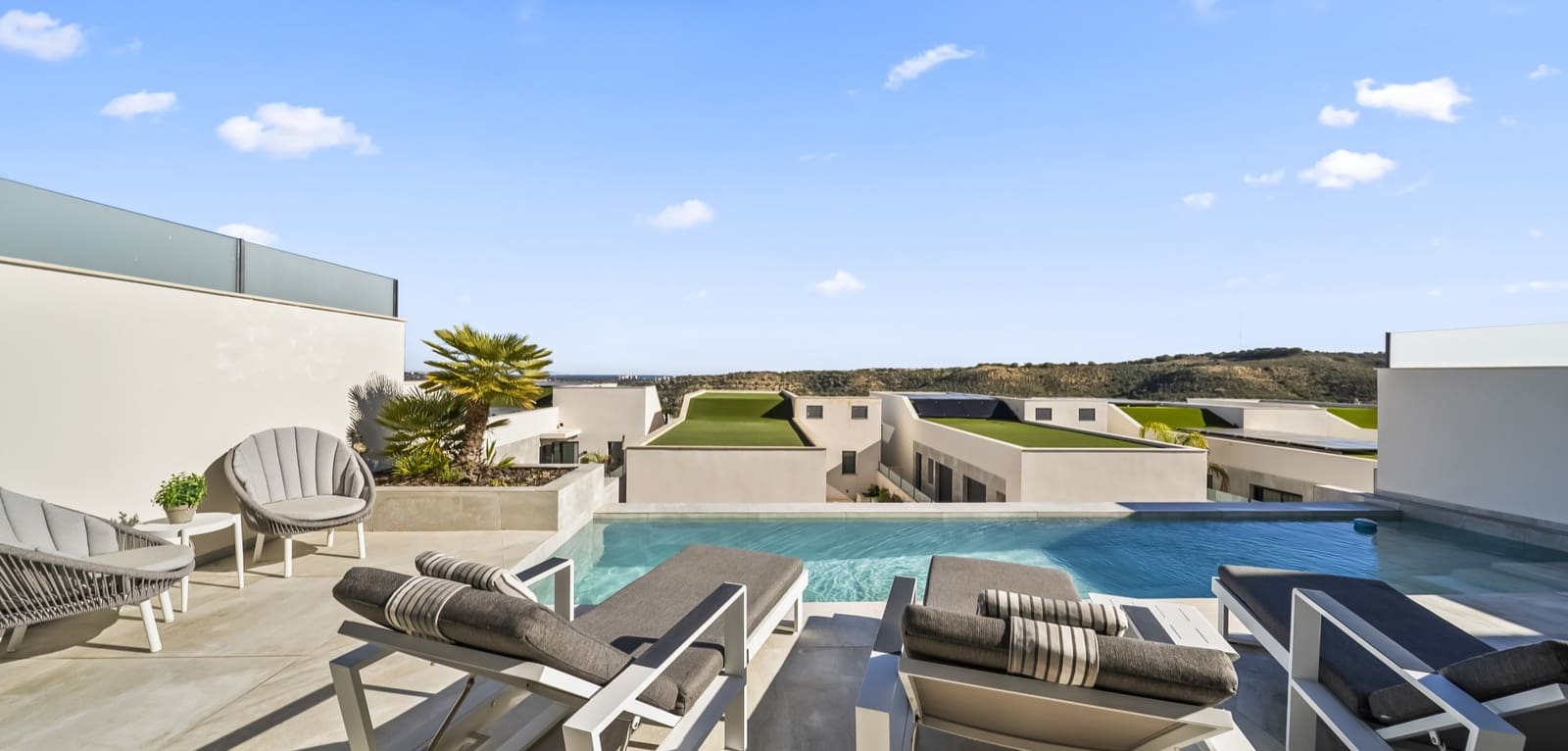 4 sypialnia Willa na sprzedaż w Ciudad Quesada z basenem - 749 000 € (Ref: 9436272)