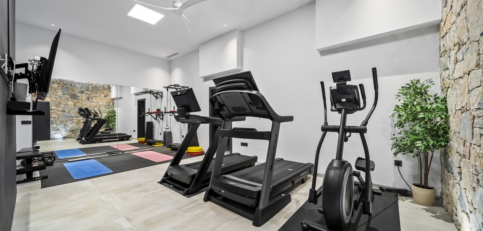 4 sypialnia Willa na sprzedaż w Ciudad Quesada z basenem - 749 000 € (Ref: 9436272)