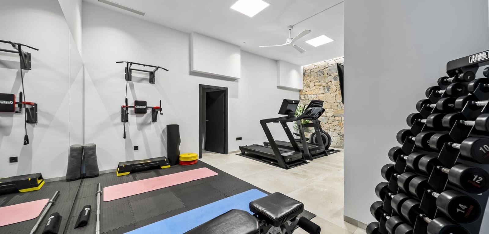 4 sypialnia Willa na sprzedaż w Ciudad Quesada z basenem - 749 000 € (Ref: 9436272)