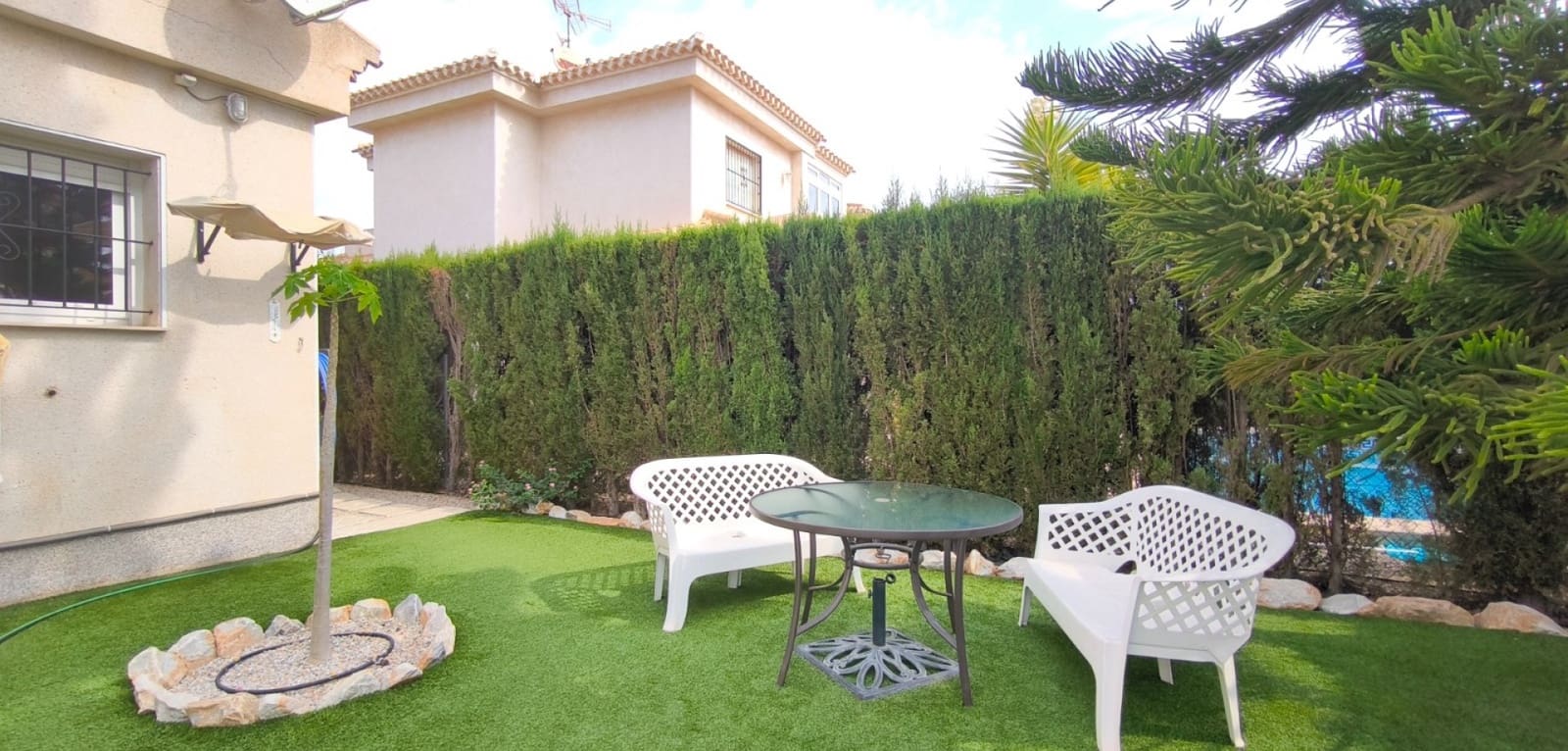 3 quarto Moradia para venda em Playa Flamenca com piscina - 570 000 € (Ref: 9436273)