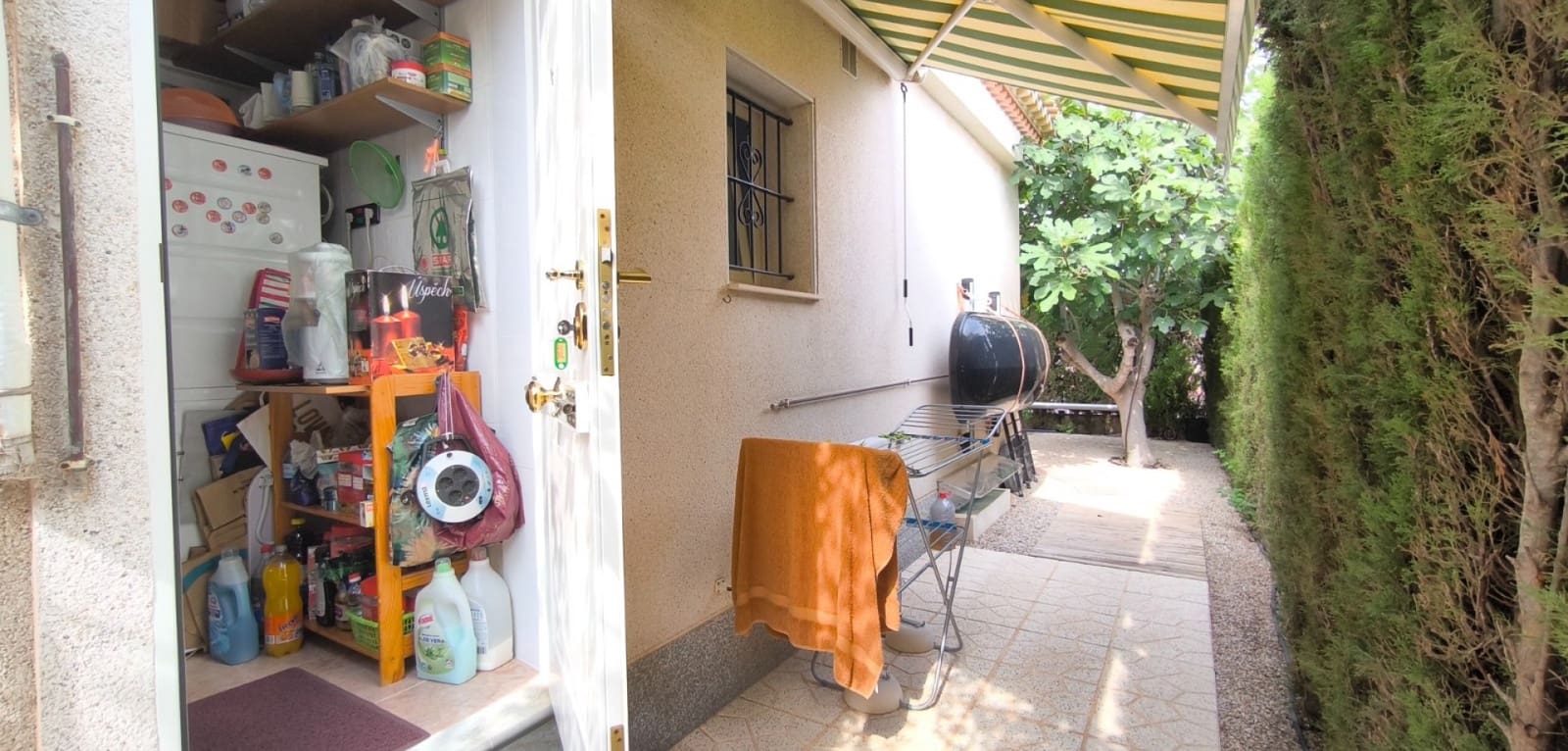 3 quarto Moradia para venda em Playa Flamenca com piscina - 570 000 € (Ref: 9436273)