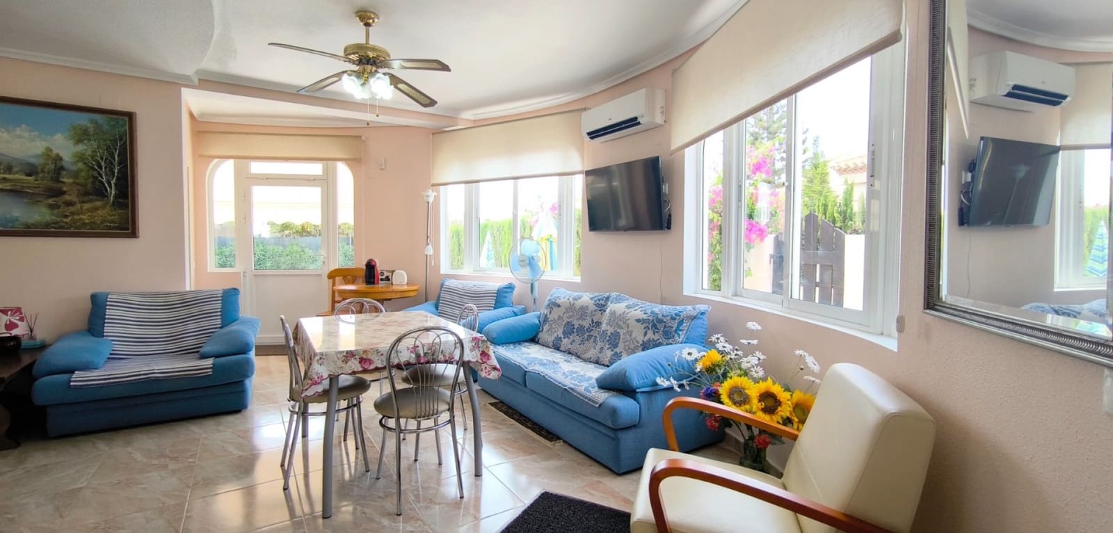 3 quarto Moradia para venda em Playa Flamenca com piscina - 570 000 € (Ref: 9436273)