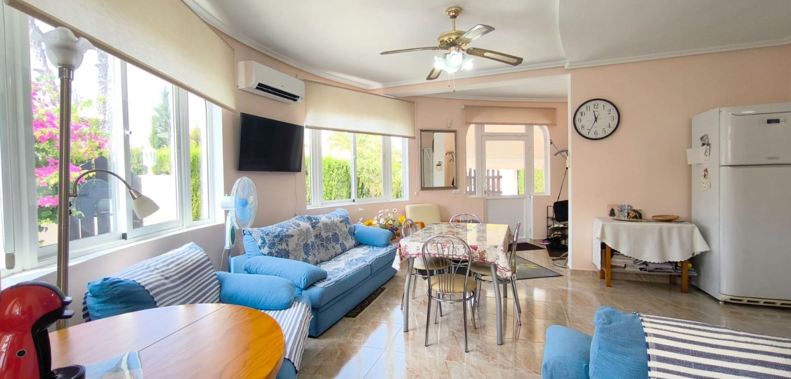 3 quarto Moradia para venda em Playa Flamenca com piscina - 570 000 € (Ref: 9436273)