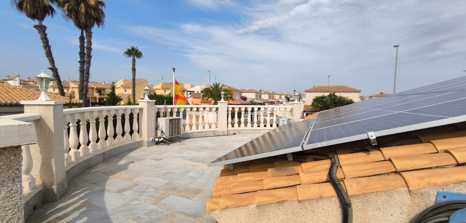 3 quarto Moradia para venda em Playa Flamenca com piscina - 570 000 € (Ref: 9436273)