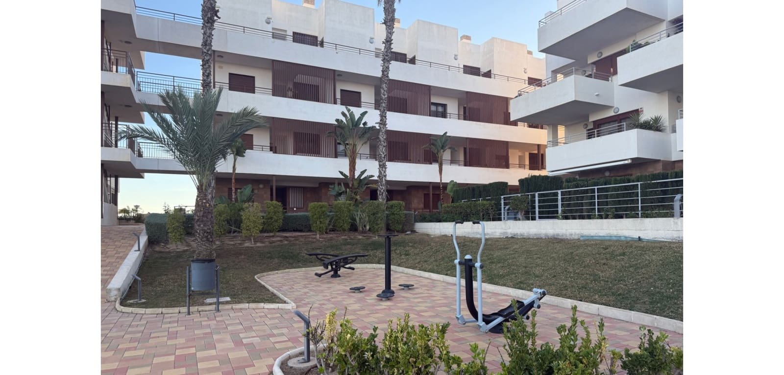 2 bedroom Apartment for sale in Orihuela Costa with pool - € 237,000 (Ref: 9436274)
