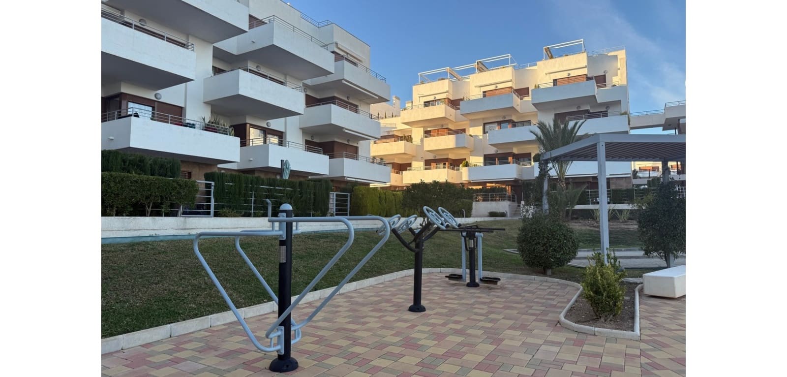 2 bedroom Apartment for sale in Orihuela Costa with pool - € 237,000 (Ref: 9436274)