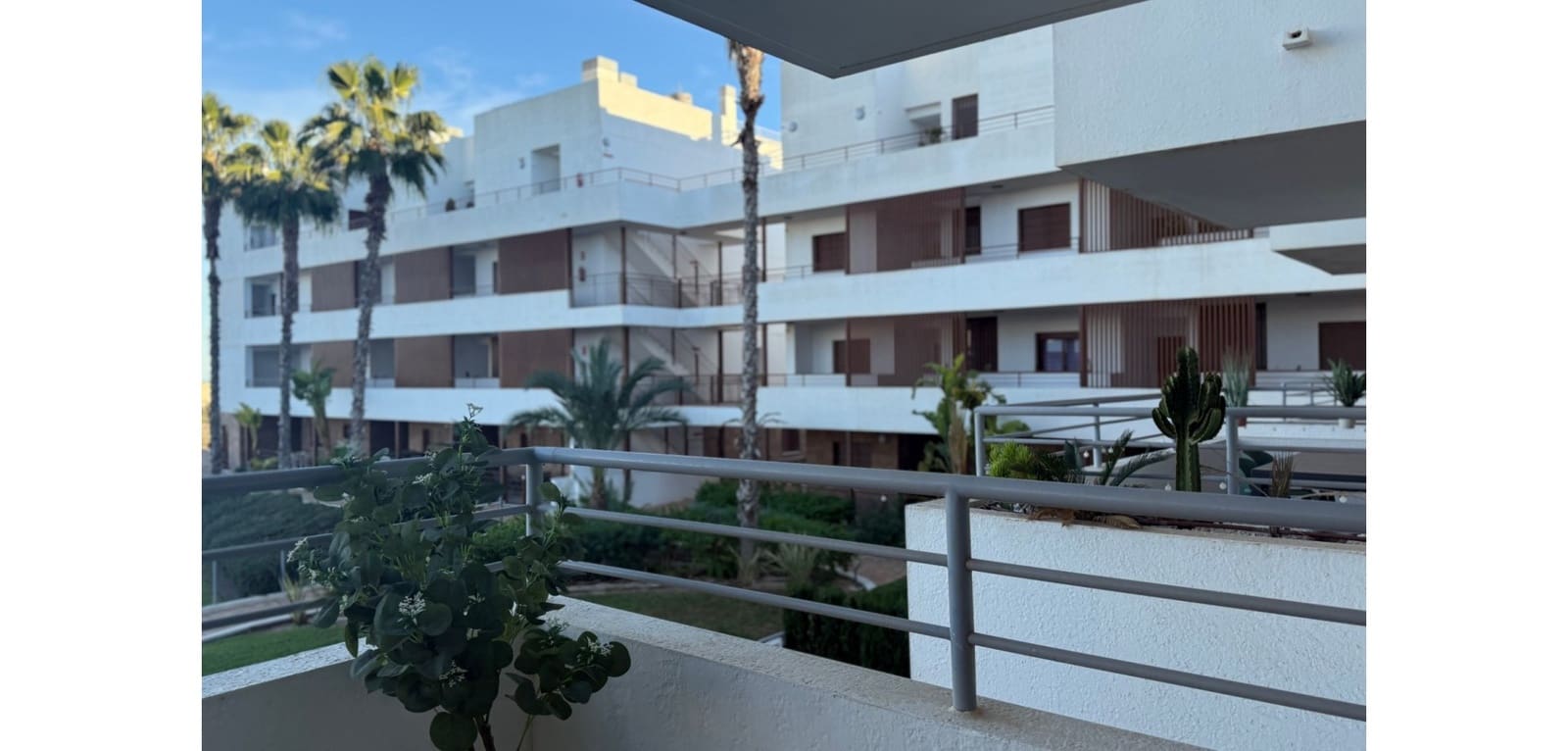 2 bedroom Apartment for sale in Orihuela Costa with pool - € 237,000 (Ref: 9436274)