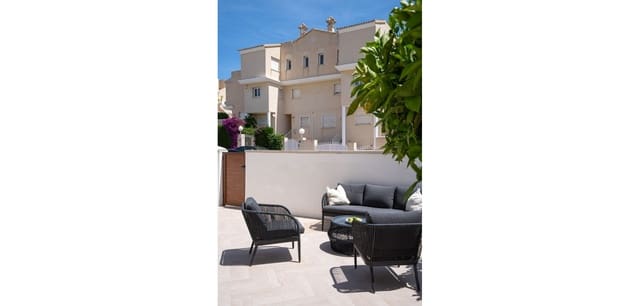 Apartamento de 2 habitaciones en Los Altos en venta con piscina - 279.000 € (Ref: 9453557)