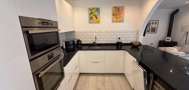 2 Zimmer Villa zu verkaufen in Villamartin, Orihuela mit Pool - 279.000 € (Ref: 9457837)