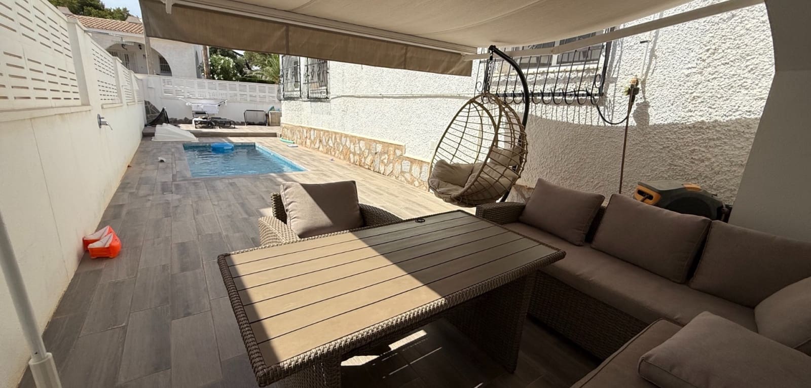 2 Zimmer Villa zu verkaufen in Villamartin mit Pool - 279.000 € (Ref: 9457837)