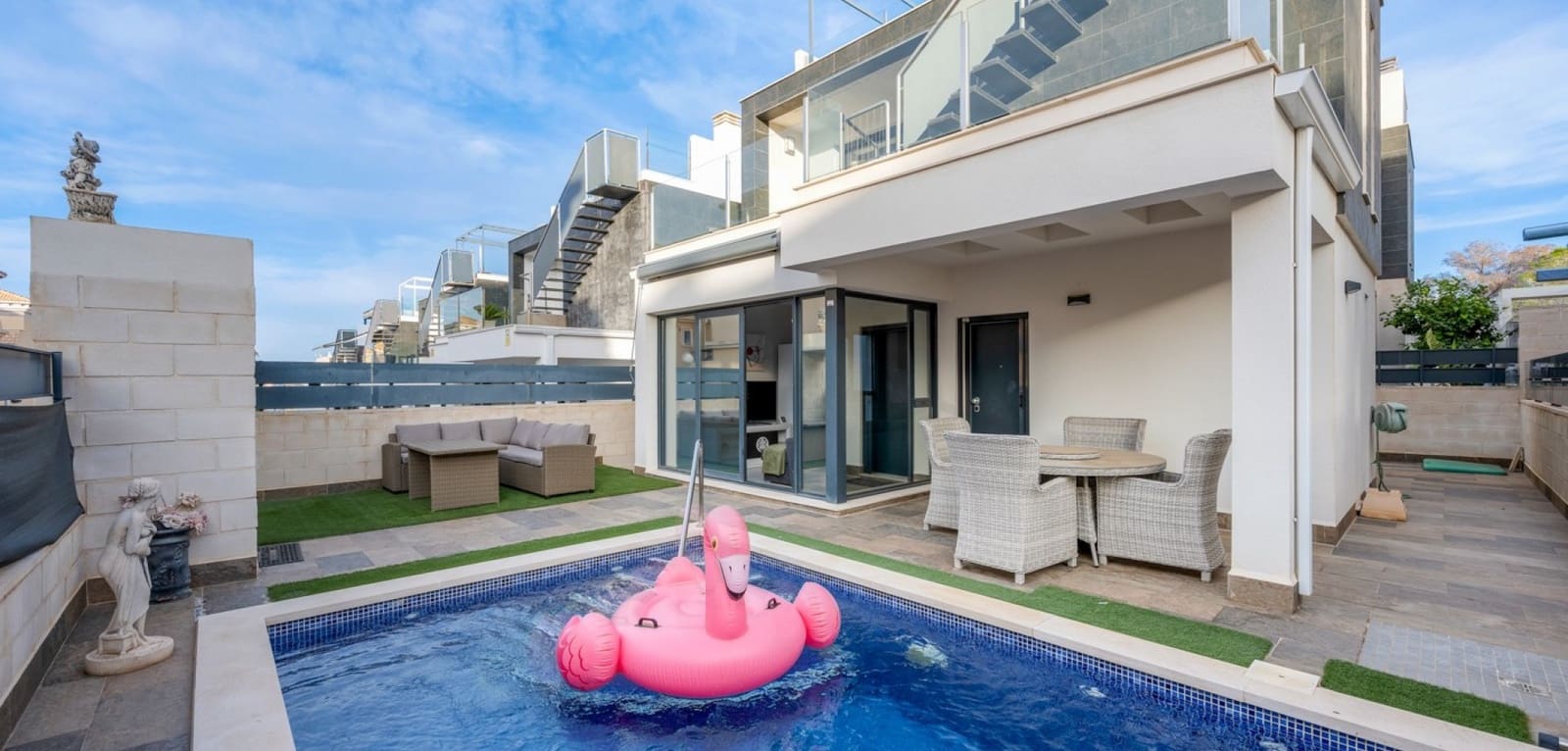 3 Zimmer Villa zu verkaufen in Orihuela Costa mit Pool - 379.900 € (Ref: 9457839)