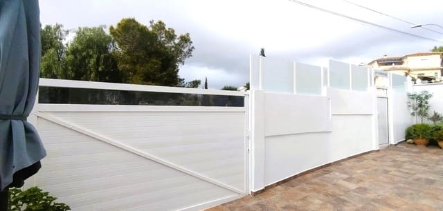 4 quarto Moradia para venda em Las Filipinas com piscina - 461 318 € (Ref: 9457840)