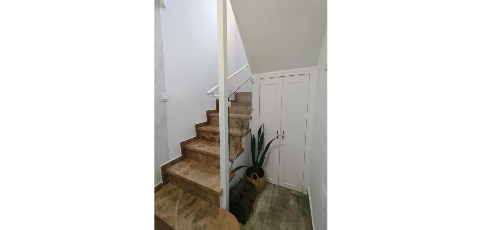 4 quarto Moradia para venda em Filipinas com piscina - 461 318 € (Ref: 9457840)