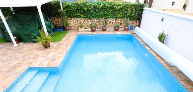 4 quarto Moradia para venda em Las Filipinas com piscina - 461 318 € (Ref: 9457840)