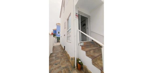 4 quarto Moradia para venda em Las Filipinas com piscina - 461 318 € (Ref: 9457840)