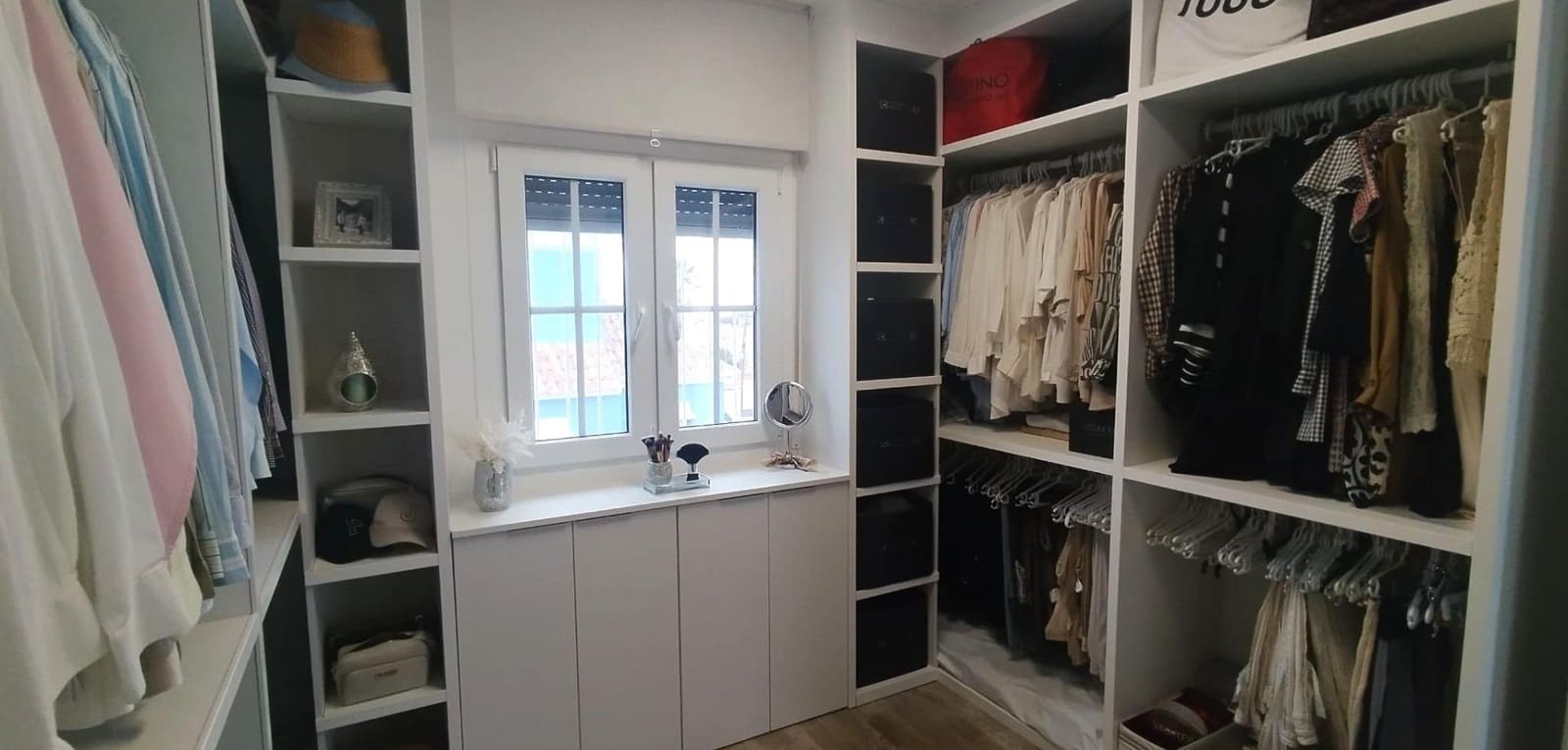 4 quarto Moradia para venda em Filipinas com piscina - 461 318 € (Ref: 9457840)