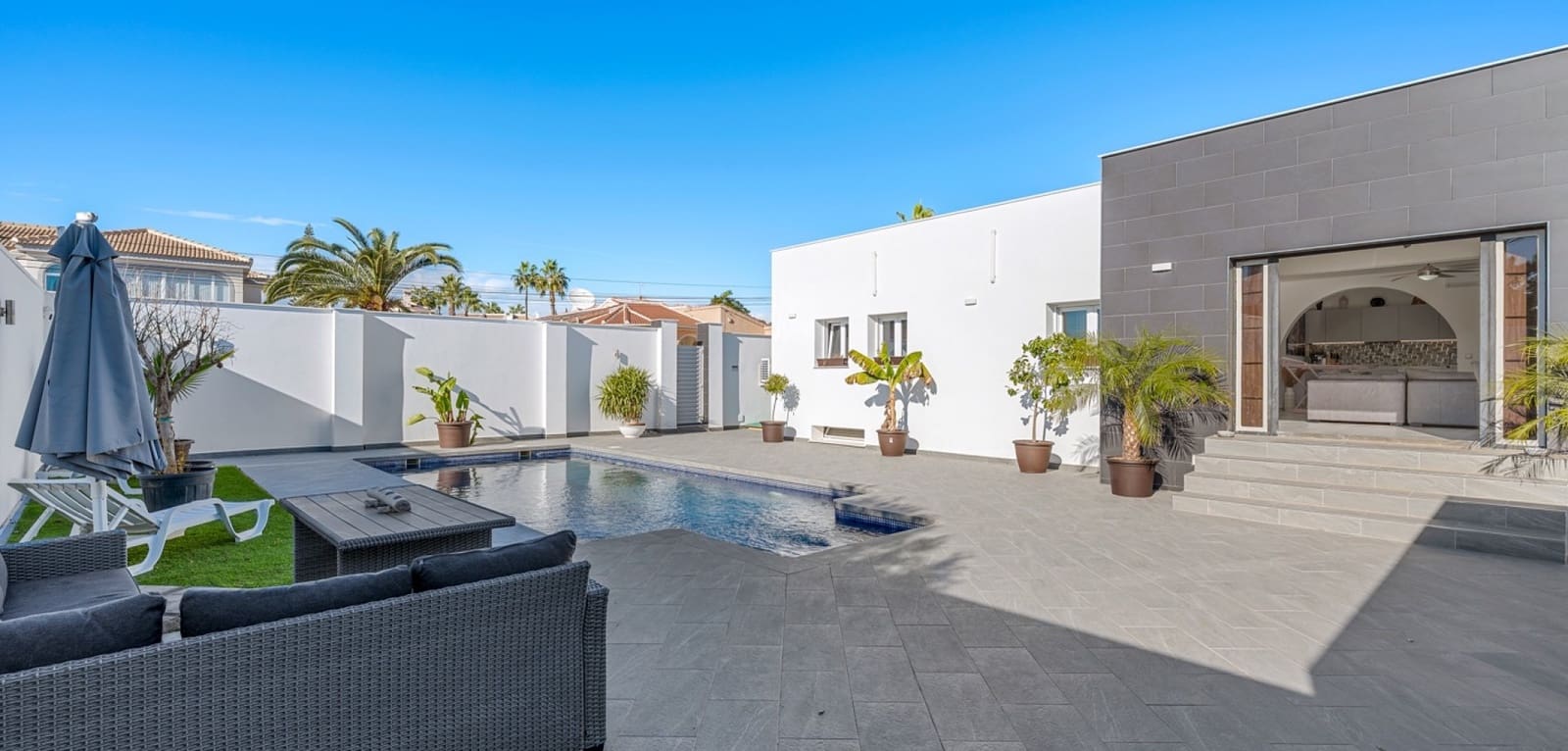 5 Zimmer Villa zu verkaufen in Ciudad Quesada mit Pool - 498.000 € (Ref: 9462824)