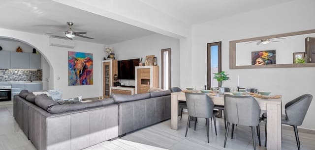 5 Zimmer Villa zu verkaufen in Ciudad Quesada, Rojales mit Pool - 498.000 € (Ref: 9462824)