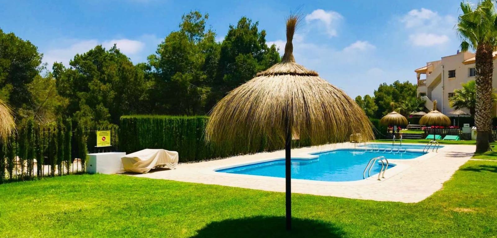 2 bedroom Apartment for sale in Campoamor with pool - € 180,000 (Ref: 9462825)