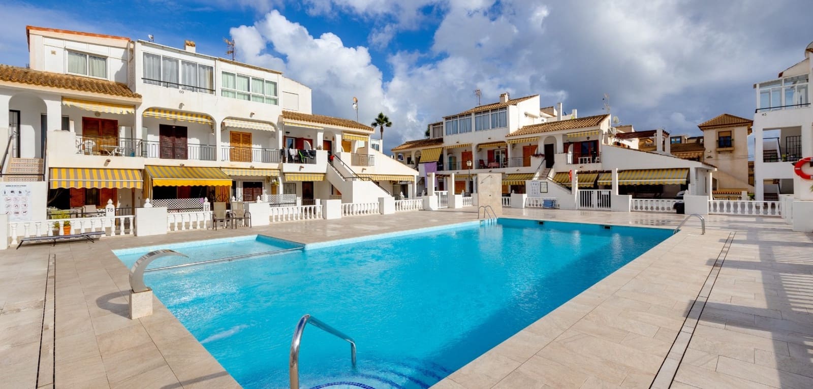 2 quarto Apartamento para venda em Torrevieja com piscina - 219 000 € (Ref: 9462827)