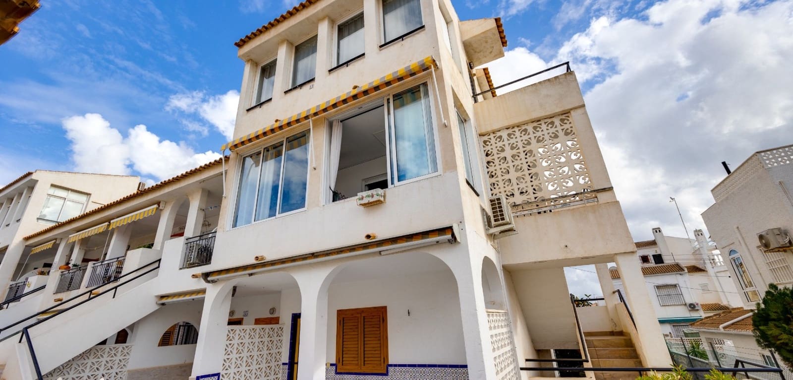 2 quarto Apartamento para venda em Torrevieja com piscina - 219 000 € (Ref: 9462827)