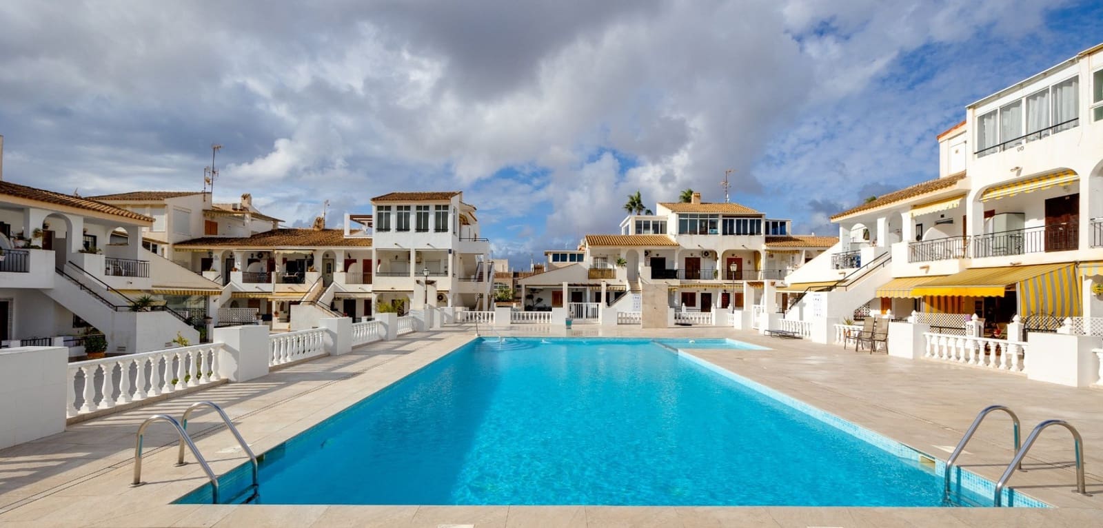 2 quarto Apartamento para venda em Torrevieja com piscina - 219 000 € (Ref: 9462827)