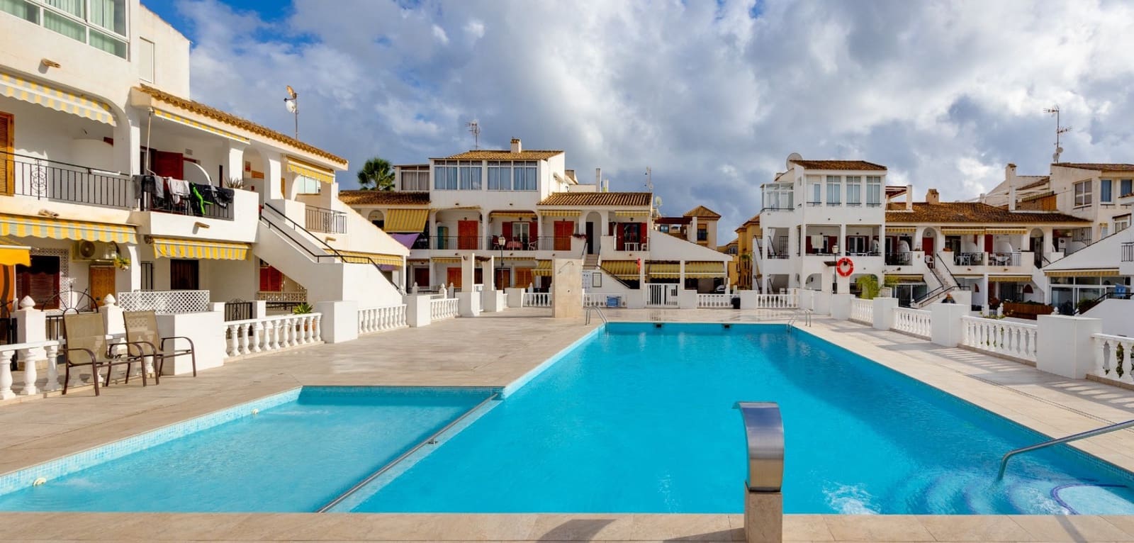 2 quarto Apartamento para venda em Torrevieja com piscina - 219 000 € (Ref: 9462827)