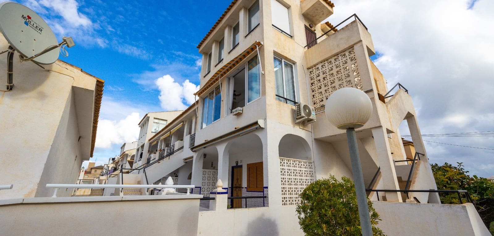 2 quarto Apartamento para venda em Torrevieja com piscina - 219 000 € (Ref: 9462827)