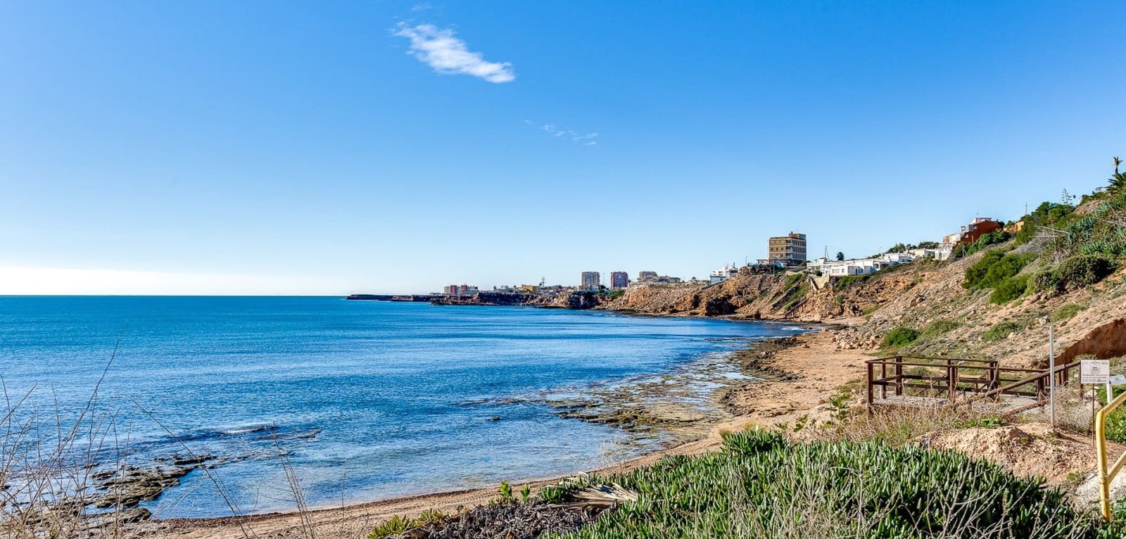 2 quarto Apartamento para venda em Torrevieja com piscina - 219 000 € (Ref: 9462827)