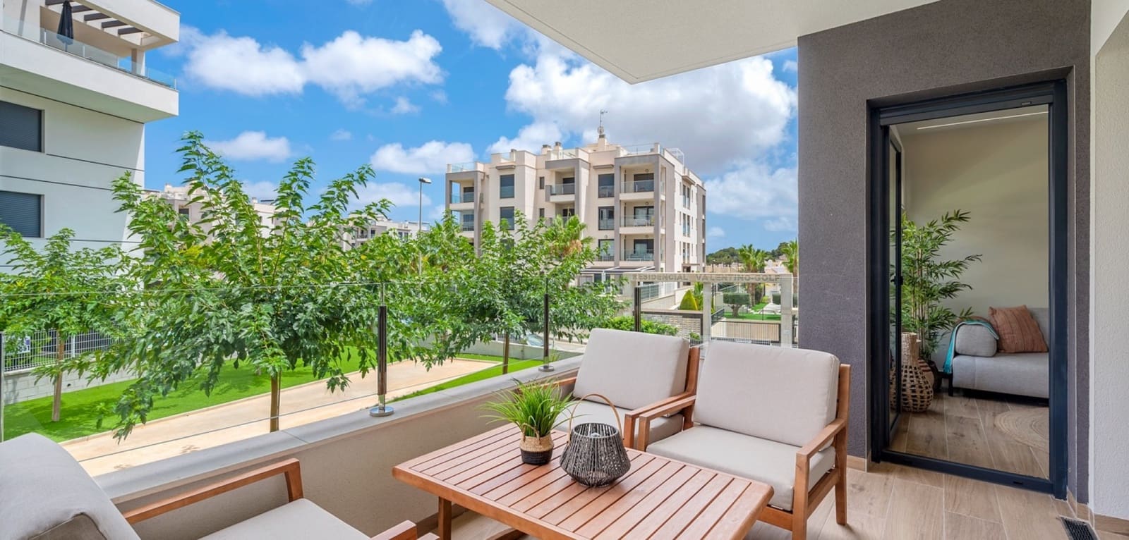 2 Zimmer Apartment zu verkaufen in Villamartin mit Pool - 239.000 € (Ref: 9462828)