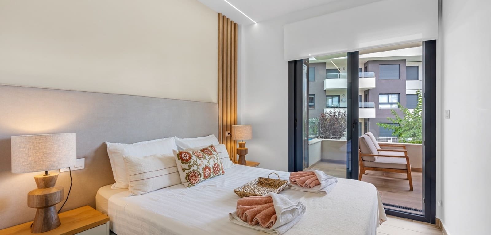 2 Zimmer Apartment zu verkaufen in Villamartin mit Pool - 239.000 € (Ref: 9462828)