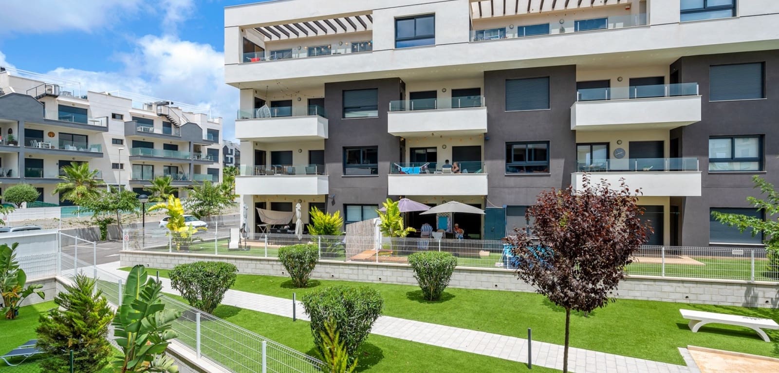 2 Zimmer Apartment zu verkaufen in Villamartin mit Pool - 239.000 € (Ref: 9462828)