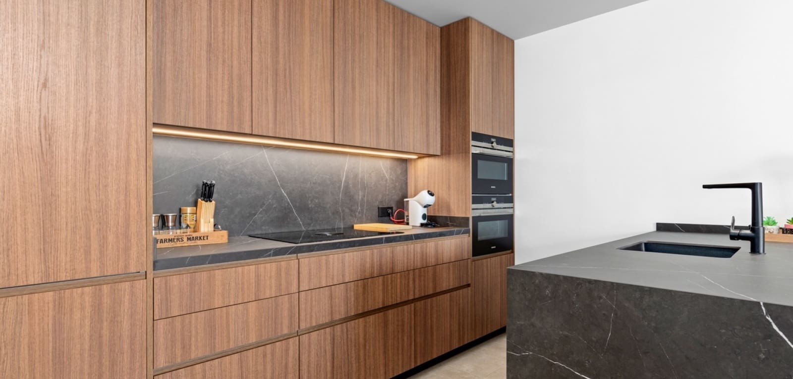 Apartamento de 2 habitaciones en Las Colinas Golf en venta con piscina - 479.000 € (Ref: 9462831)