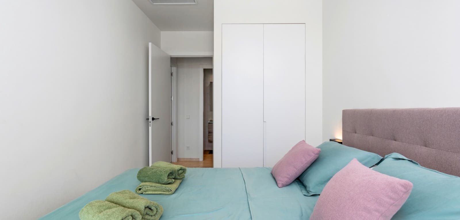 Apartamento de 2 habitaciones en Las Colinas Golf en venta con piscina - 479.000 € (Ref: 9462831)